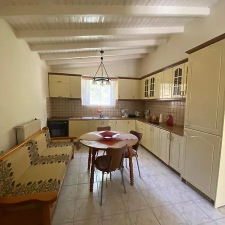 Holiday home George House *